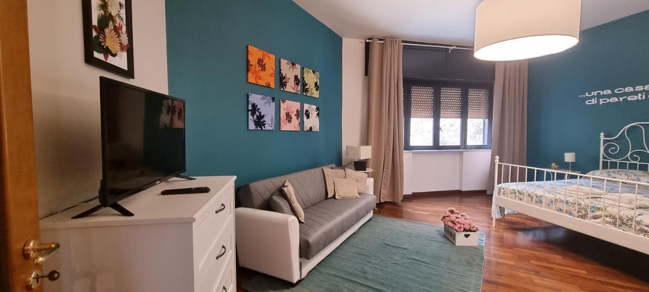Via Battisti 109 Apartment Caserta Exterior photo